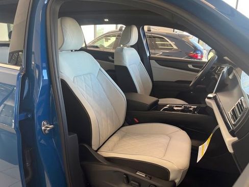 New 2025 Volkswagen Atlas Cross Sport SEL Premium R-Line image 27