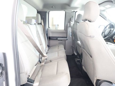 Used 2016 Ford F150 XLT w/ XTR Package image 28