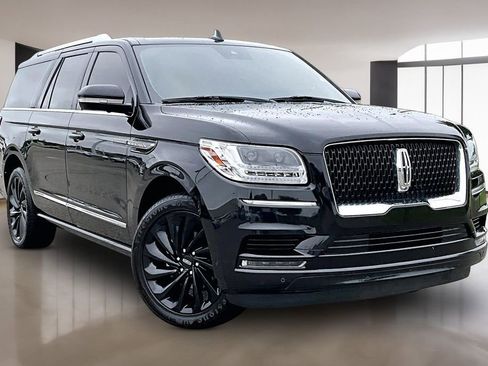 Used 2020 Lincoln Navigator L Reserve w/ Equipment Group 208A Reserve AWD/4WD image 11