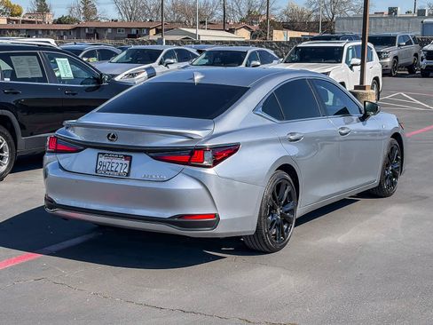 Used 2024 Lexus ES 300h F Sport w/ Accessory Package (Z1) image 4