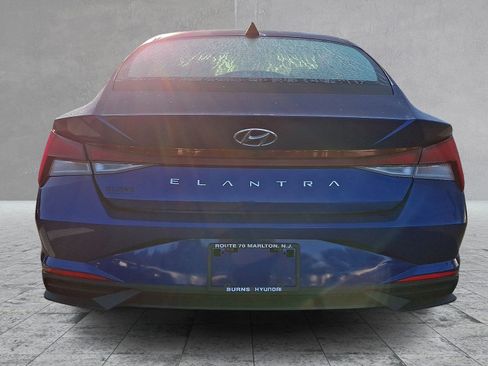 Certified 2023 Hyundai Elantra SEL w/ Convenience Package FWD image 5