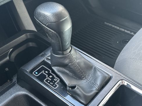 Used 2018 Toyota Tacoma SR w/ SR Convenience Package AWD/4WD image 24