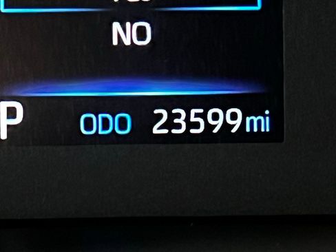 Used 2024 Toyota Corolla SE image 16