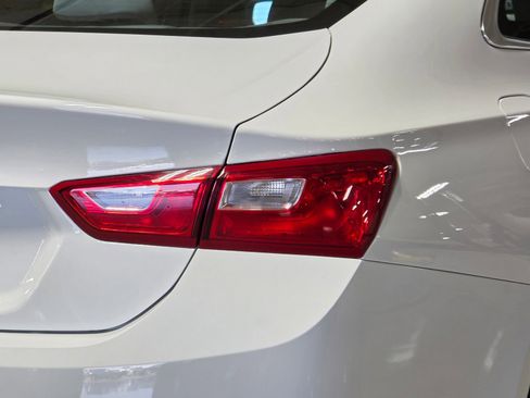 Used 2022 Chevrolet Malibu LS image 12