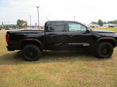 Used 2026 GMC Canyon Elevation AWD/4WD image 6