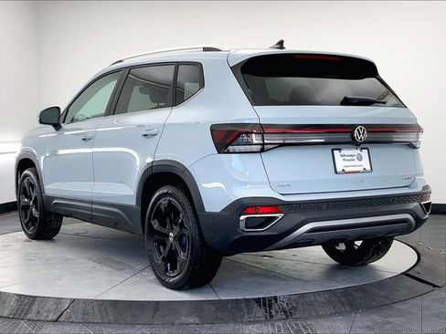 New 2026 Volkswagen Taos SEL AWD/4WD image 2