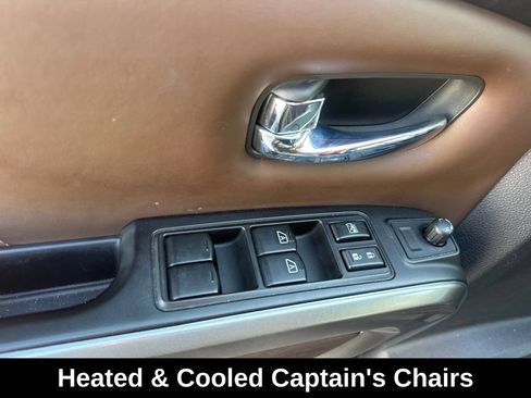 Used 2019 Nissan Titan Platinum Reserve AWD/4WD image 12
