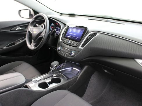 Used 2024 Chevrolet Malibu LT image 24