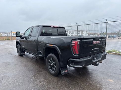 Used 2024 GMC Sierra 3500 AT4 w/ AT4 Premium Plus Package AWD/4WD image 6