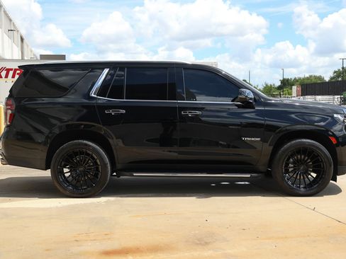 Used 2023 Chevrolet Tahoe Premier RWD image 17