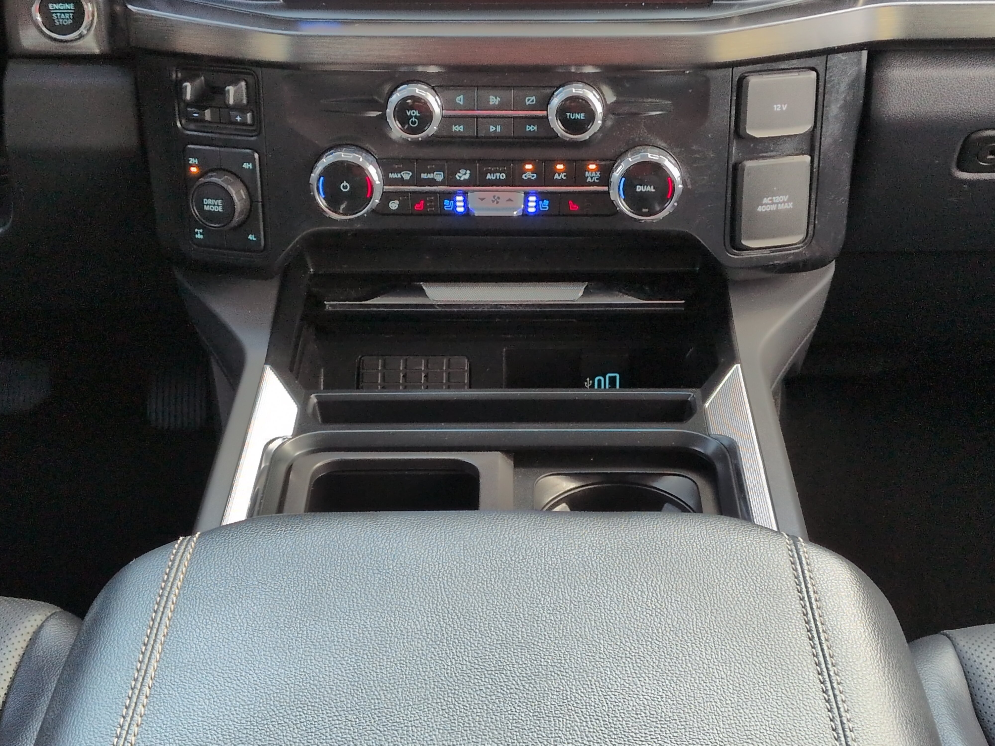 Used 2024 Ford F250 Lariat w/ Chrome Package AWD/4WD image 17