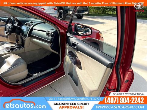 Used 2012 Toyota Camry XLE image 11