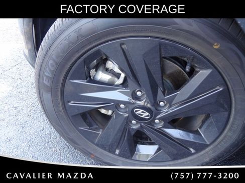 Used 2023 Hyundai Elantra SEL FWD image 28