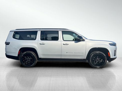 New 2026 Jeep Grand Wagoneer L Limited AWD/4WD image 4