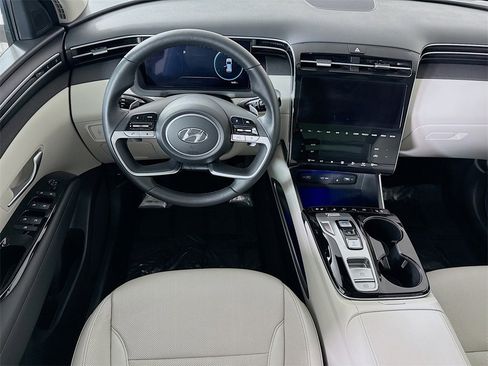 Certified 2023 Hyundai Tucson Limited image 4