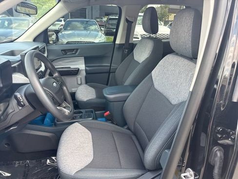 Used 2025 Ford Maverick XLT FWD image 13