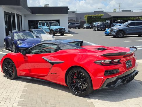 Used 2023 Chevrolet Corvette Z06 w/ Stealth Interior Trim Package RWD image 4