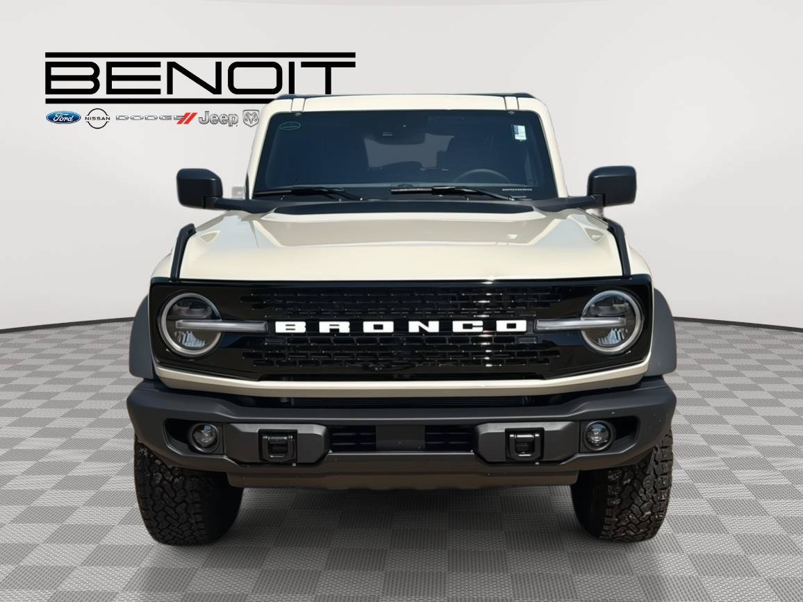 New 2026 Ford Bronco Badlands w/ Black Appearance Package AWD/4WD image 2
