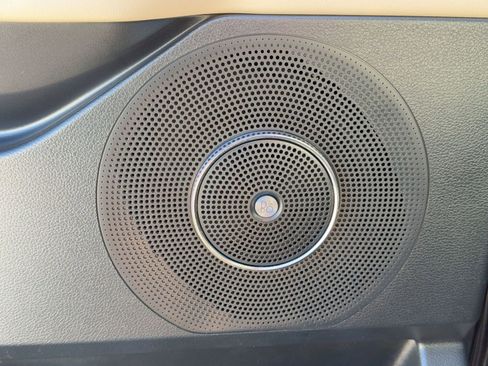 Used 2021 Ford Expedition Platinum image 26