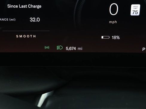 Used 2023 Lucid Air Touring image 12