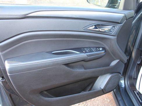 Used 2016 Cadillac SRX Base 4dr SUV image 14