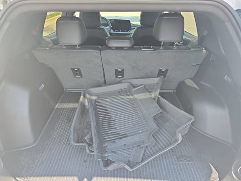 Used 2026 Chevrolet Equinox LT w/ Convenience Package II FWD image 13