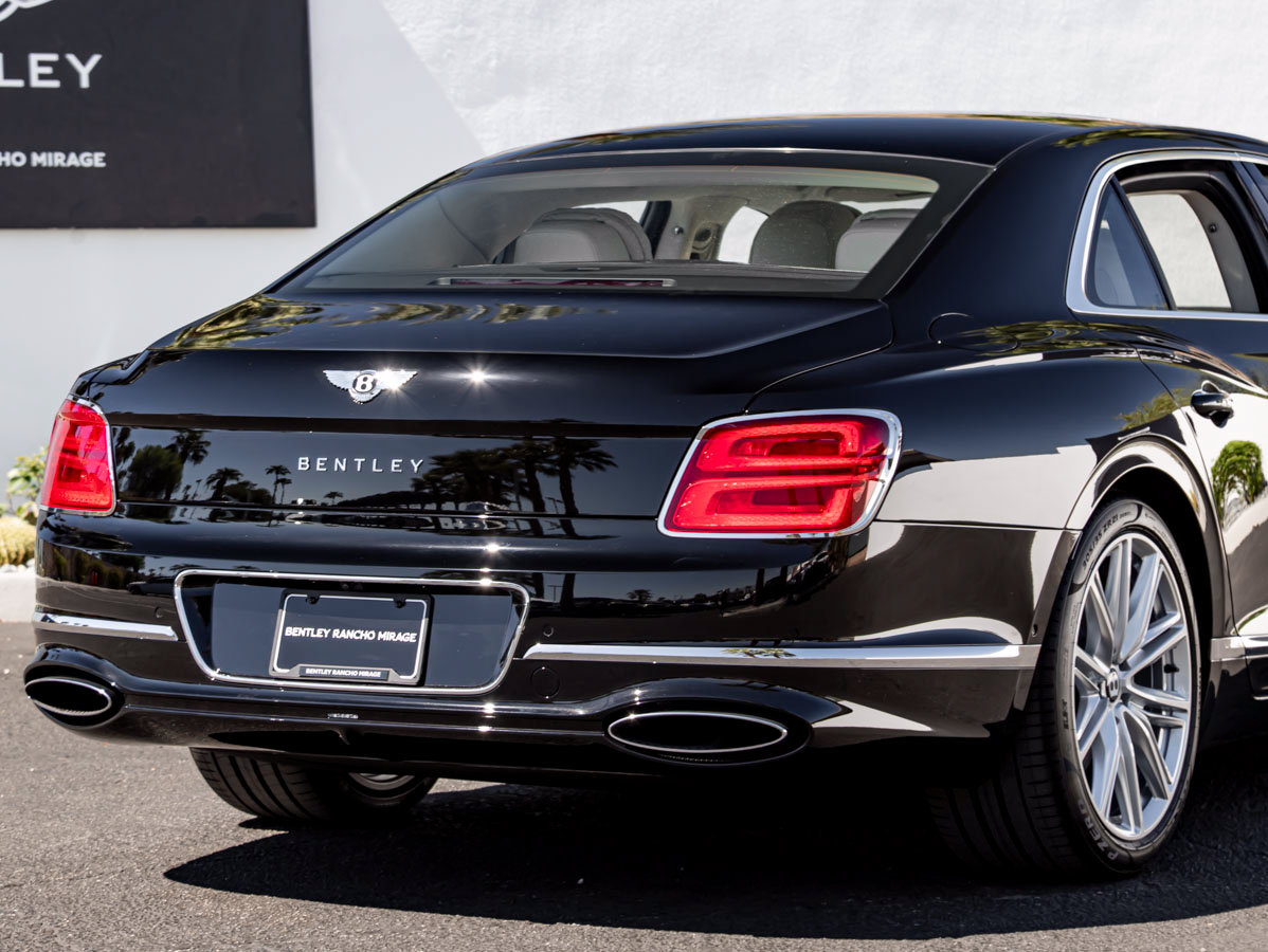 Used 2026 Bentley Flying Spur V8 AWD/4WD image 10