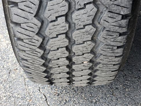 Used 2024 Ford F250 XL w/ STX Appearance Package image 11