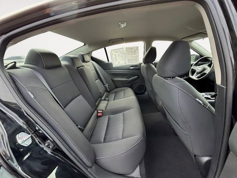 Used 2021 Nissan Altima 2.5 SV image 11