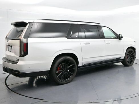 Used 2021 Cadillac Escalade ESV Sport Platinum AWD/4WD image 7