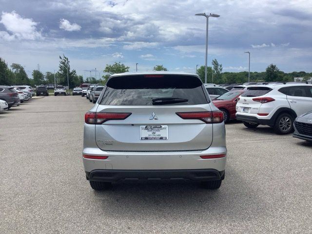 Used 2022 Mitsubishi Outlander ES FWD image 38