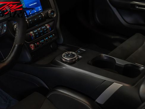 Used 2020 Ford Mustang Shelby GT500 w/ Technology Package image 27