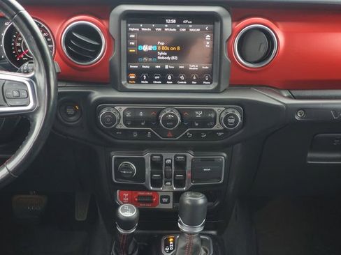 Used 2018 Jeep Wrangler Unlimited Rubicon w/ Dual Top Group image 32