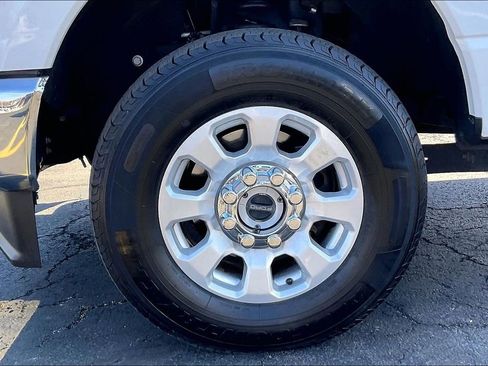 Used 2023 Ford F250 XLT image 7