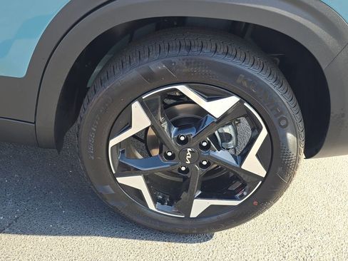 New 2026 Kia Seltos EX FWD image 12