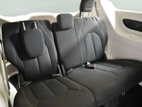 Used 2023 Chrysler Voyager LX FWD image 34