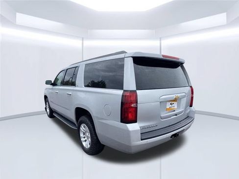 Used 2020 Chevrolet Suburban LT AWD/4WD image 11