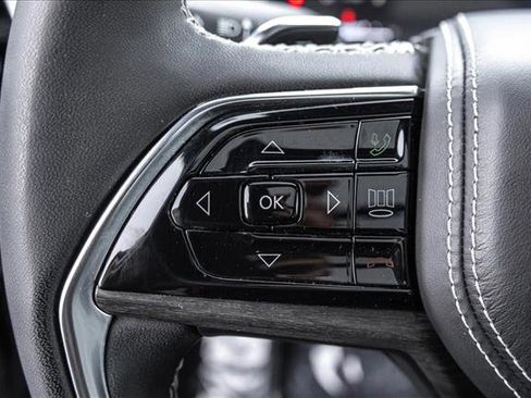 Used 2023 Jeep Grand Cherokee Overland w/ Luxury Tech Group IV image 14