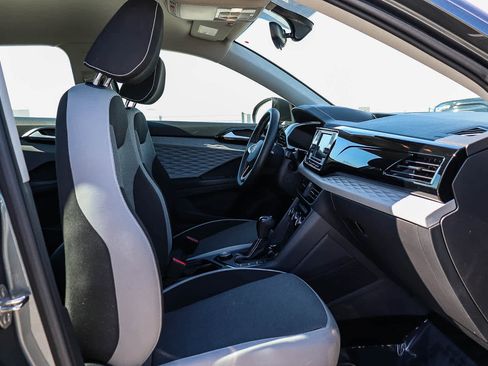 Used 2023 Volkswagen Taos S image 17