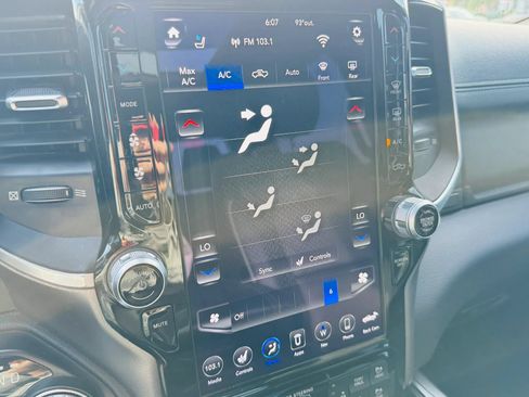 Used 2021 RAM 1500 Laramie AWD/4WD image 29