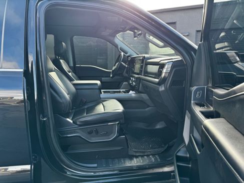 Used 2023 Ford F350 Lariat w/ Tow Technology Package image 12