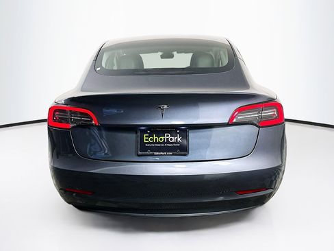 Used 2023 Tesla Model 3 Standard Range image 7