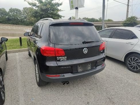 Used 2017 Volkswagen Tiguan Wolfsburg Edition FWD image 3