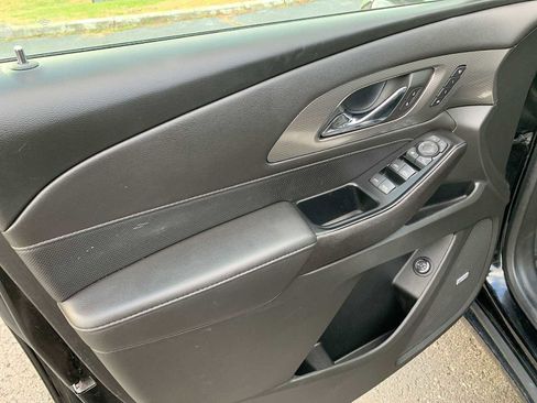 Certified 2023 Chevrolet Traverse Premier w/ Redline Edition image 23