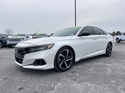 Used 2022 Honda Accord Sport image 2