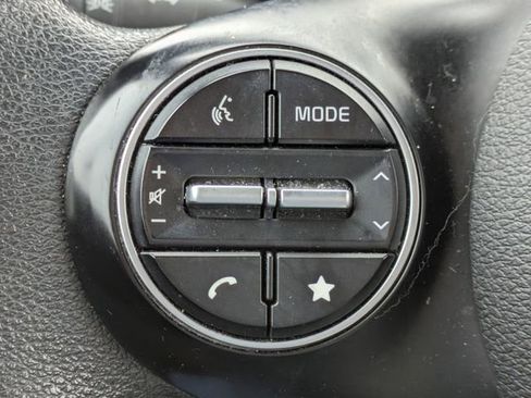 Used 2023 Kia Soul LX w/ Option Group 015 FWD image 26