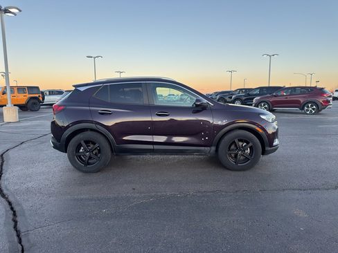 Used 2021 Buick Encore GX Select image 5
