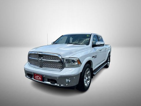 Used 2018 RAM 1500 Laramie w/ Convenience Group AWD/4WD image 2