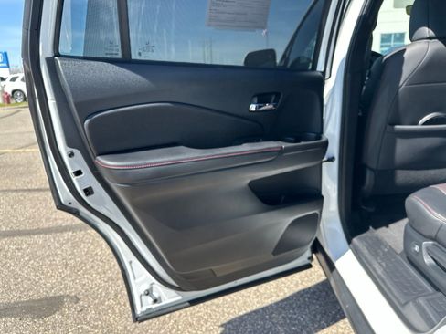 Used 2021 Honda Pilot Black Edition image 33