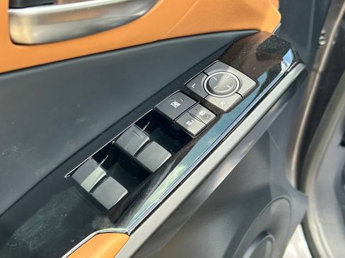 Used 2025 Lexus IS 350 F Sport w/ Navigation Package RWD image 22